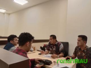 Datangi Polda, Forkamp Riau sebut adanya dugaan Indikasi Proyek Payung Masjid Agung An Nur